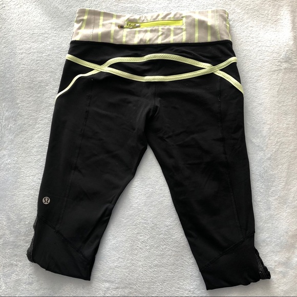 Lululemon Crop Legging in Size 4 - Picture 2 of 5